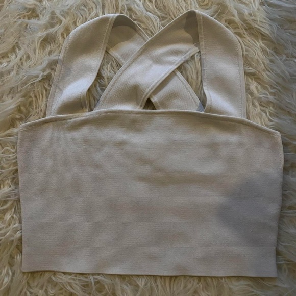 Bundle 3 Babaton Tops - Picture 13 of 14